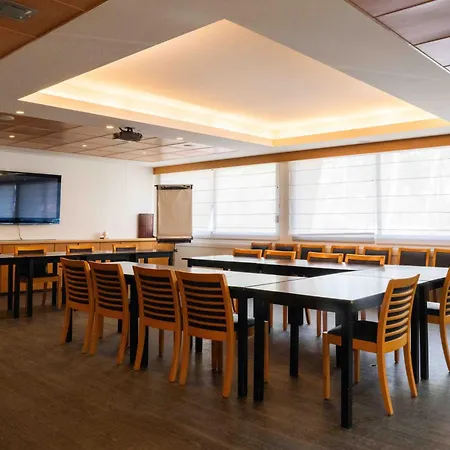 Logis Lacotel Отель 3*