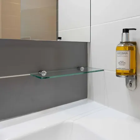Отель Logis Lacotel 3*