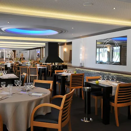 Logis Lacotel 3*