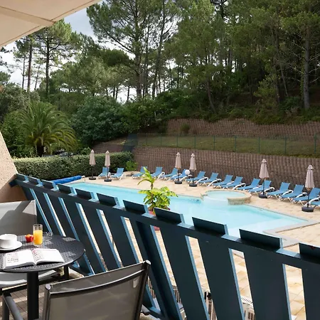 Logis Lacotel Отель 3*