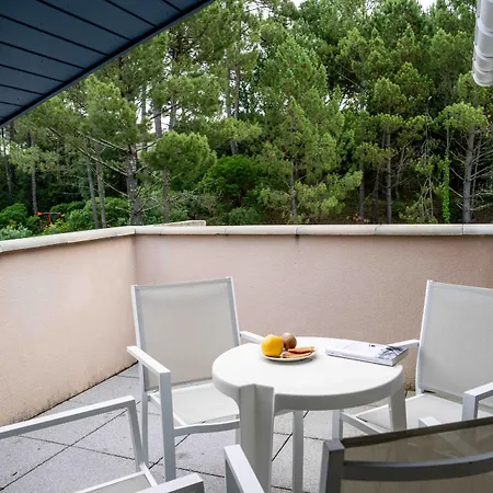 Logis Lacotel Отель 3*