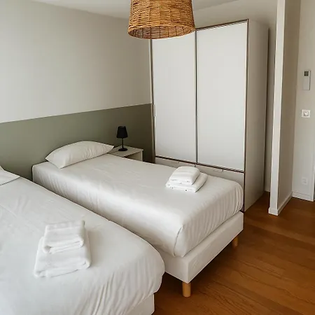 Отель Logis Lacotel Сорт-Осгор