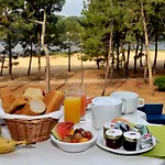 Otel Logis Lacotel 3*