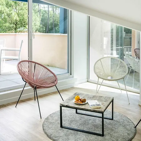Logis Lacotel 3*