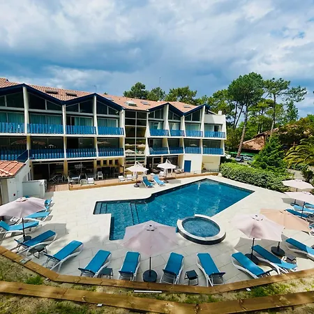 Logis Lacotel 3*