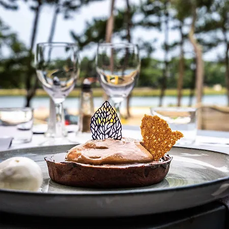 Logis Lacotel Ξενοδοχείο 3*