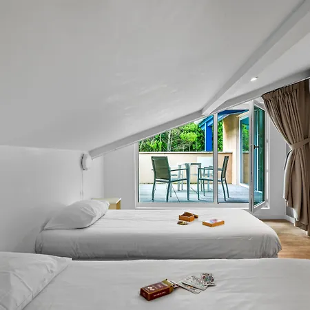 Logis Lacotel 3*