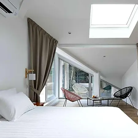 Logis Lacotel