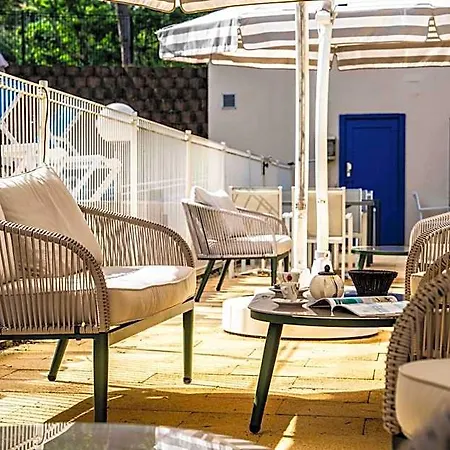 Logis Lacotel