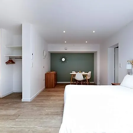 Logis Lacotel 3*