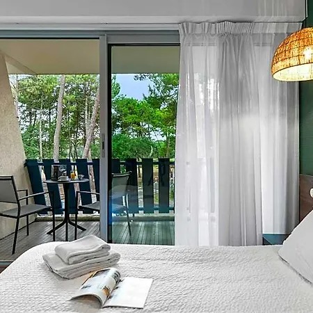 Logis Lacotel 3*