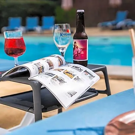 Logis Lacotel Hotel