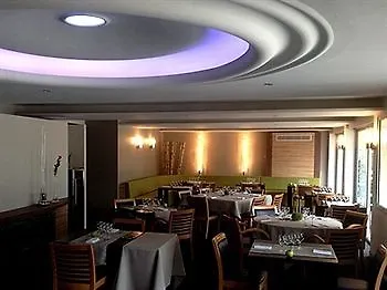Logis Lacotel Hotel
