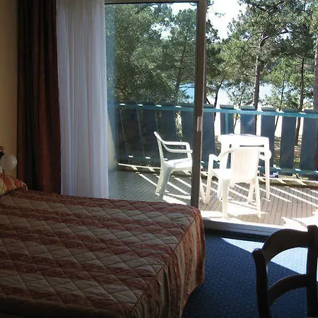 Logis Lacotel