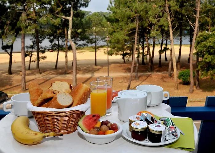 Hotel Logis Lacotel 3*