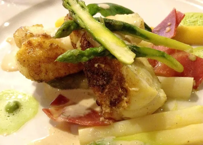 ホテル Logis Lacotel